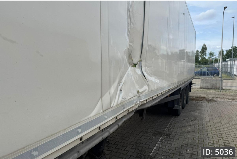 Schmitz Cargobull SCB/S3B / Double Stock / Disk brakes / Damaged - Semi-remorque fourgon: photos 4 Schmitz Cargobull SCB/S3B / Double Stock / Disk brakes / Damaged - Semi-remorque fourgon: photos 4