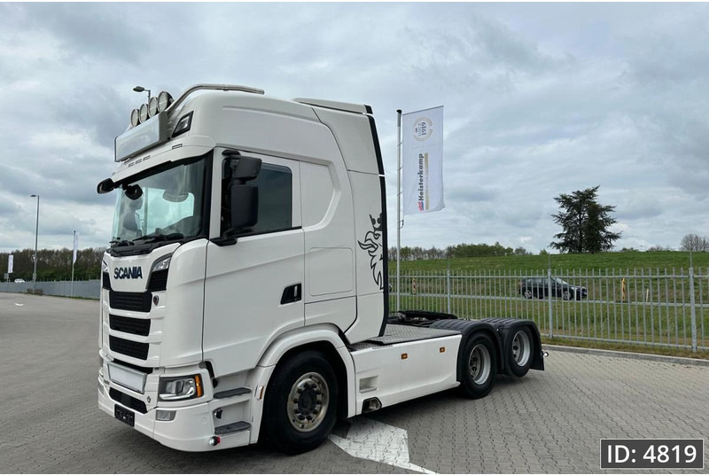 Scania S650 Topline, Euro 6, 6x2 / Retarder / Standklima / PTO / Leather / Sliding 5th wheel, Intarder - Tracteur routier: photos 1 Scania S650 Topline, Euro 6, 6x2 / Retarder / Standklima / PTO / Leather / Sliding 5th wheel, Intarder - Tracteur routier: photos 1