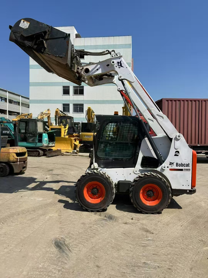 BOBCAT Skid Steer Loader S630 Good Condition - Mini chargeuse: photos 1 BOBCAT Skid Steer Loader S630 Good Condition - Mini chargeuse: photos 1
