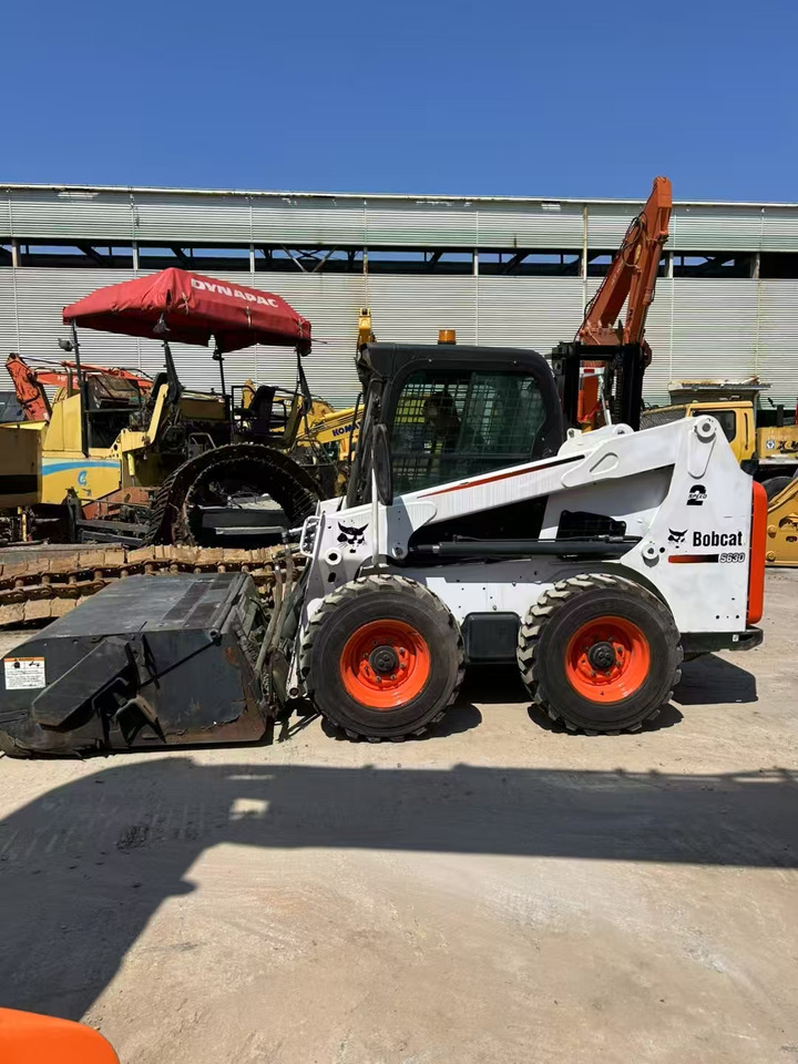 BOBCAT Skid Steer Loader S630 Good Condition - Mini chargeuse: photos 2 BOBCAT Skid Steer Loader S630 Good Condition - Mini chargeuse: photos 2