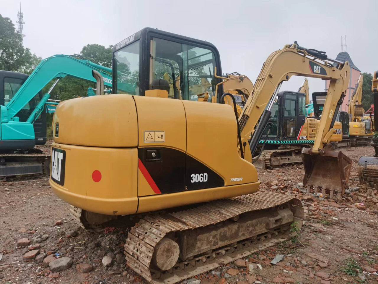 CATERPILLAR 306D - Pelle sur chenille: photos 2 CATERPILLAR 306D - Pelle sur chenille: photos 2
