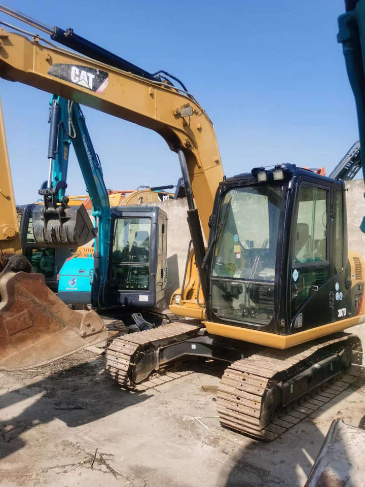 CATERPILLAR 307D - Pelle sur chenille: photos 2 CATERPILLAR 307D - Pelle sur chenille: photos 2