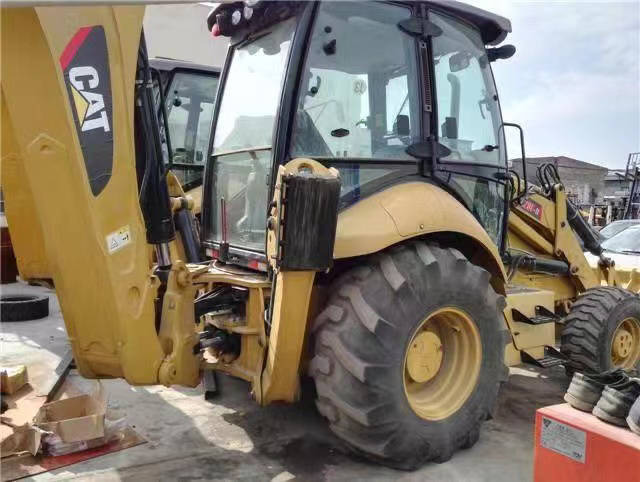 CATERPILLAR Backhoe Loader 420F Click Here for Discount - Tractopelle: photos 4 CATERPILLAR Backhoe Loader 420F Click Here for Discount - Tractopelle: photos 4