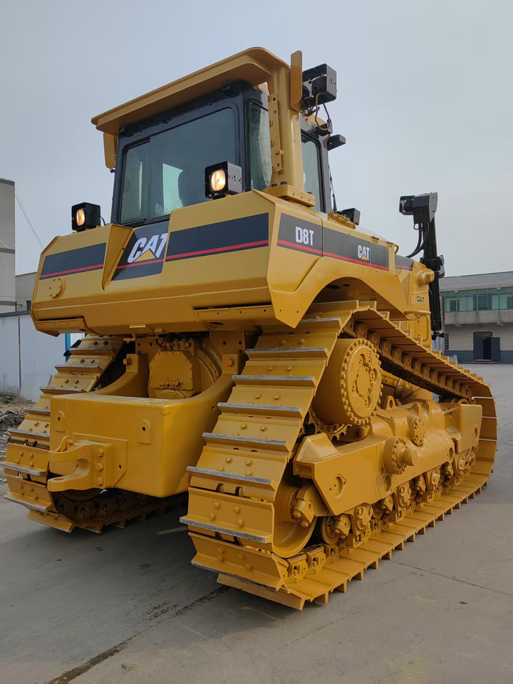CATERPILLAR D8T - Bulldozer: photos 1 CATERPILLAR D8T - Bulldozer: photos 1