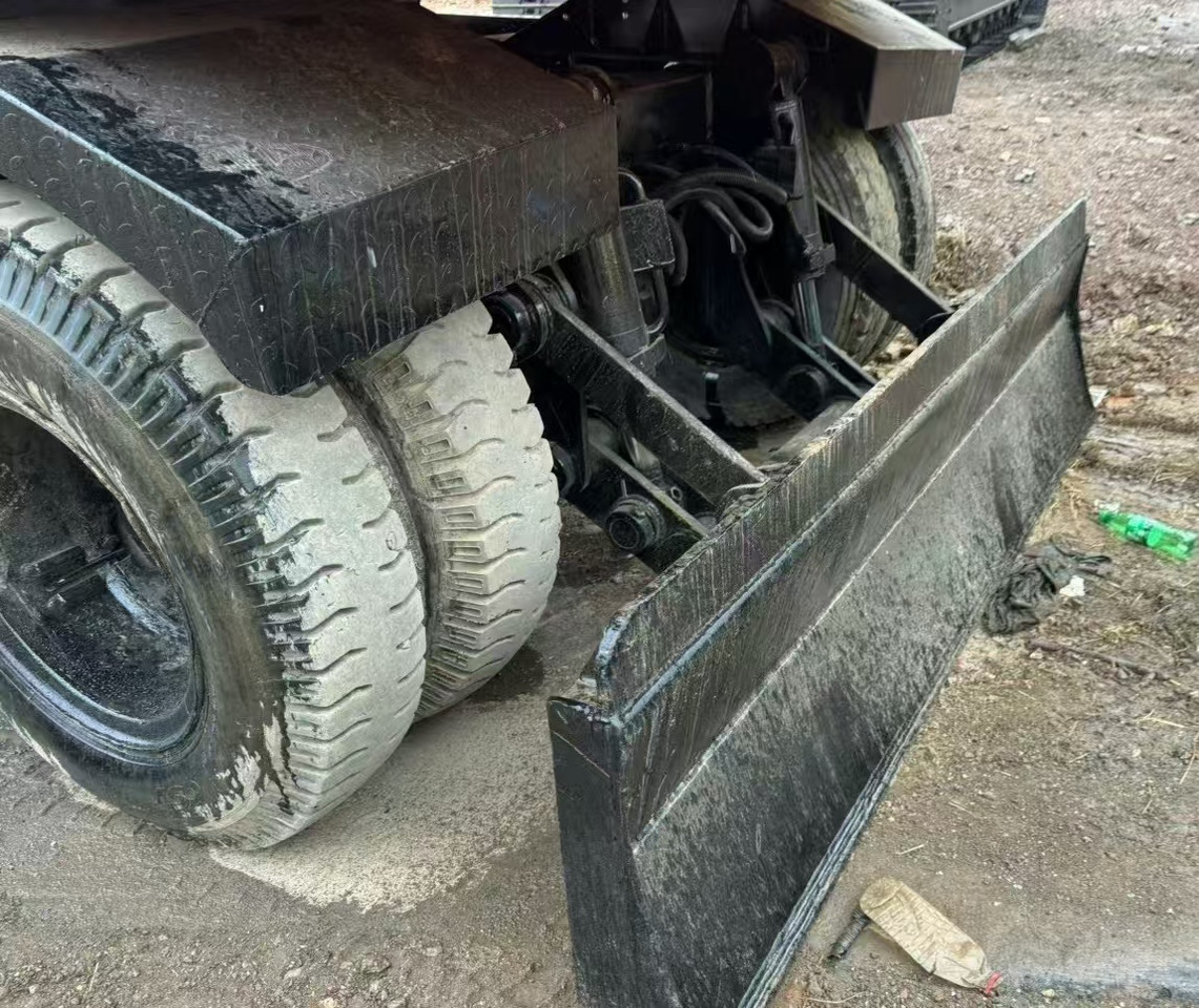 Doosan DX150W Wheel Loader click for Discount - Pelle sur pneus: photos 5 Doosan DX150W Wheel Loader click for Discount - Pelle sur pneus: photos 5