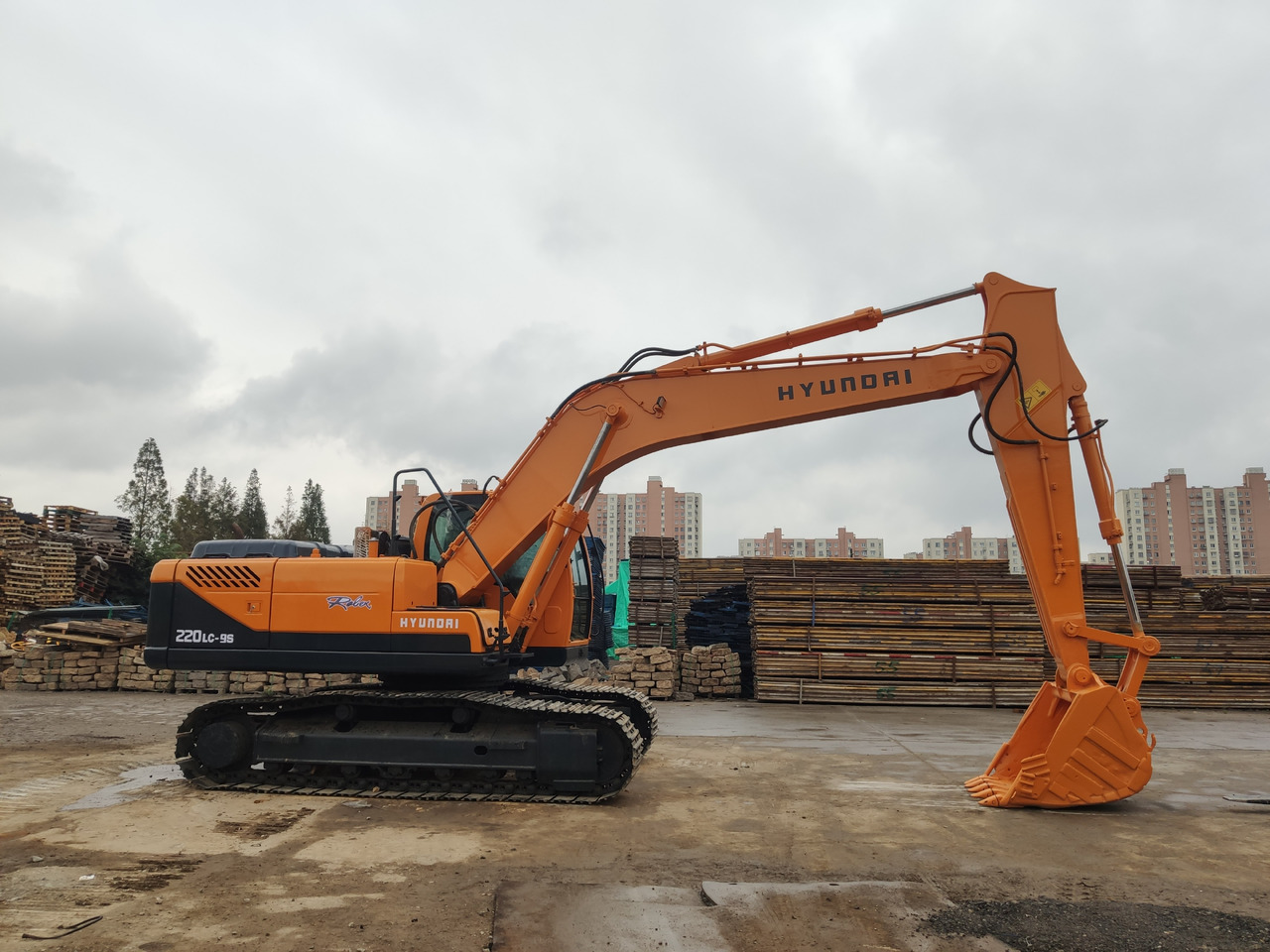 HYUNDAI Crawler Excavator R220-9S Click Here for Discount - Pelle sur chenille: photos 2 HYUNDAI Crawler Excavator R220-9S Click Here for Discount - Pelle sur chenille: photos 2