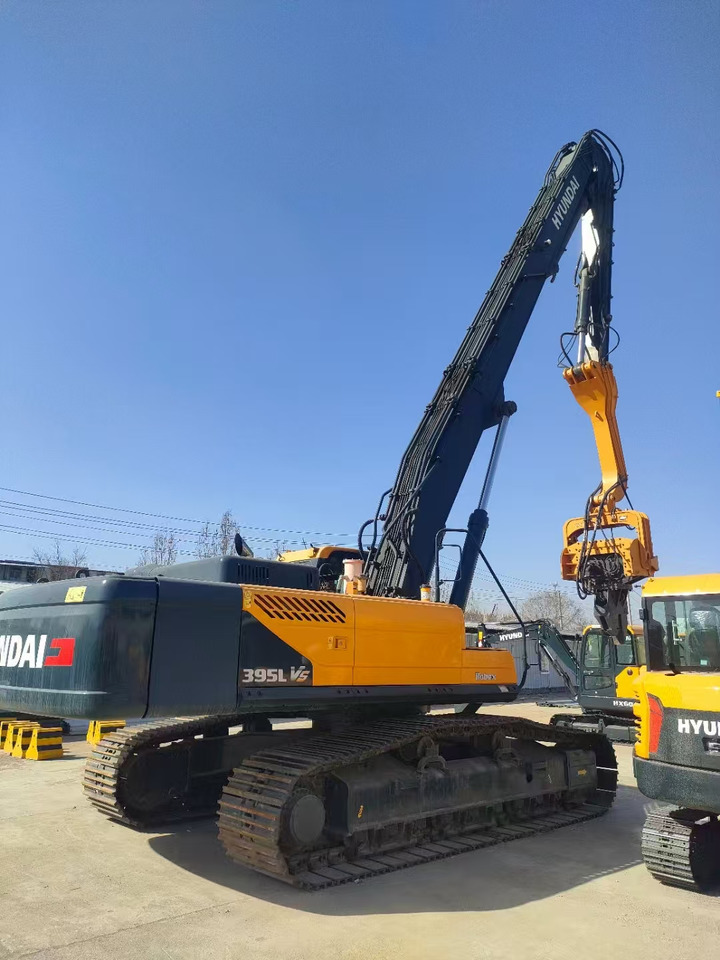 HYUNDAI Excavator Pile Driver 395 - Pelle sur chenille: photos 1 HYUNDAI Excavator Pile Driver 395 - Pelle sur chenille: photos 1