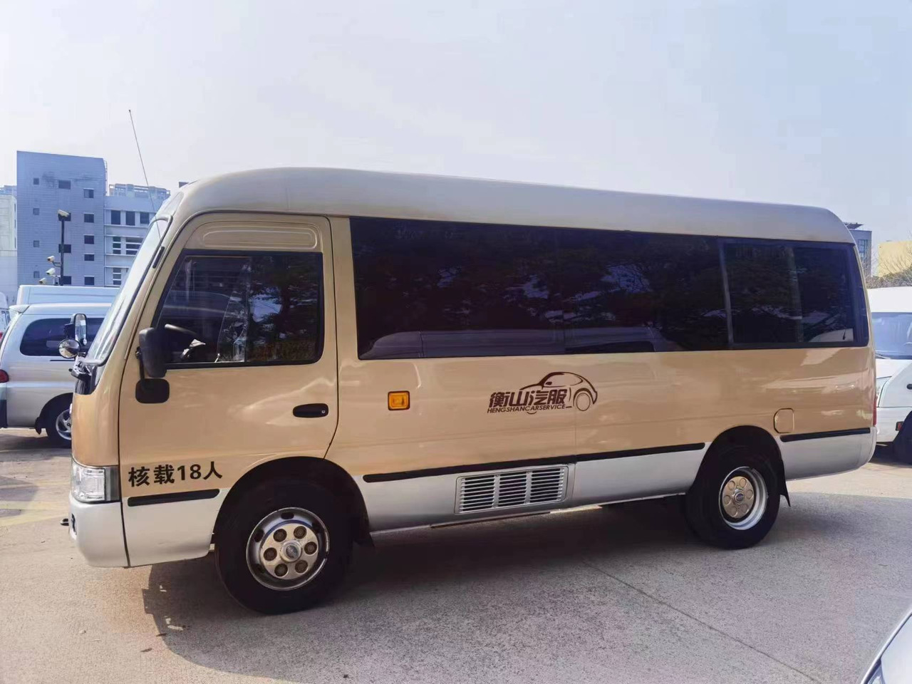 Higer 18-Seater Coach - Autocar: photos 3 Higer 18-Seater Coach - Autocar: photos 3