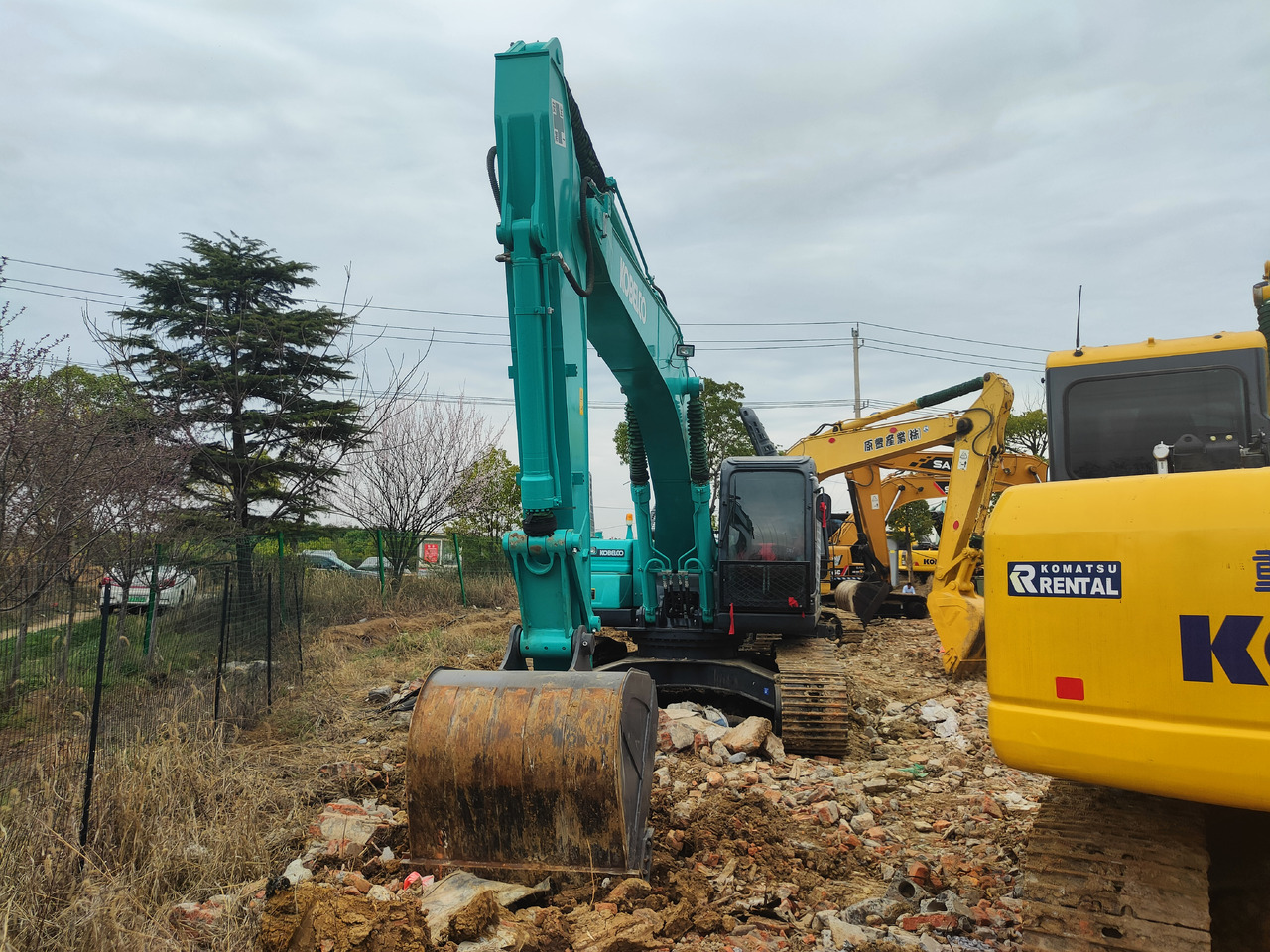 KOBELCO SK260 - Pelle sur chenille: photos 2 KOBELCO SK260 - Pelle sur chenille: photos 2