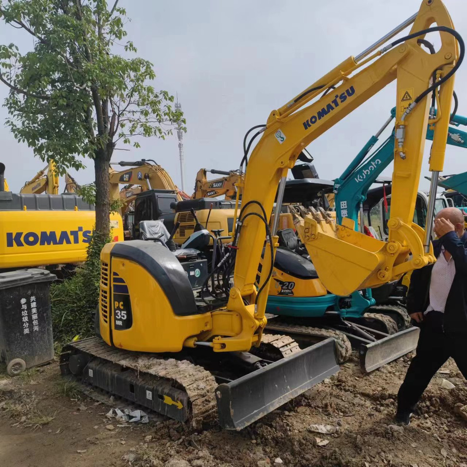 KOMATSU Mini Excavator Pc 35 - Mini pelle: photos 2 KOMATSU Mini Excavator Pc 35 - Mini pelle: photos 2