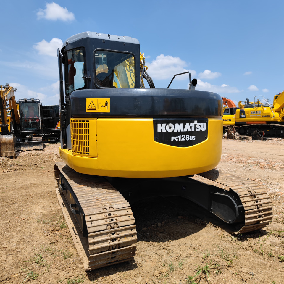 KOMATSU PC128US - Pelle sur chenille: photos 4 KOMATSU PC128US - Pelle sur chenille: photos 4
