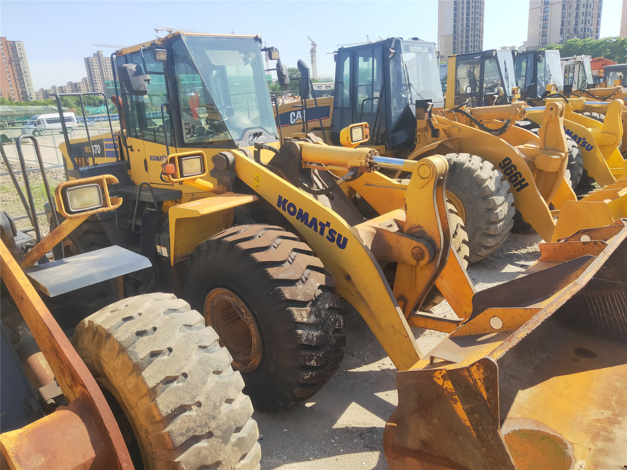 KOMATSU Wheel Loader 470-6 Click Here for Discount - Chargeuse sur pneus: photos 4 KOMATSU Wheel Loader 470-6 Click Here for Discount - Chargeuse sur pneus: photos 4