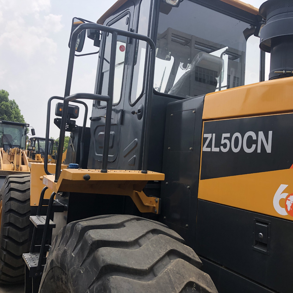 Liugong Wheel Loader ZL50CN Click Here for Discount - Chargeuse sur pneus: photos 3 Liugong Wheel Loader ZL50CN Click Here for Discount - Chargeuse sur pneus: photos 3