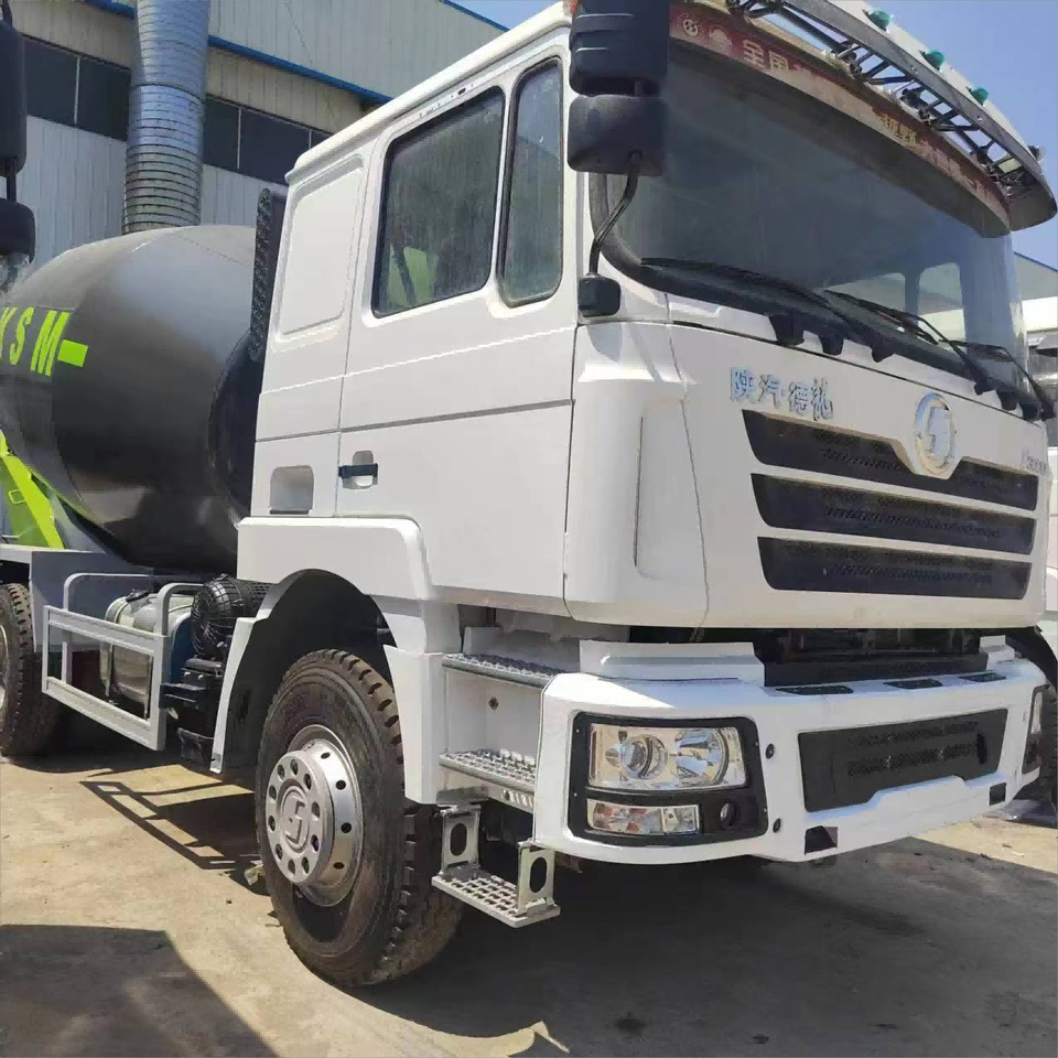 SHACMAN F3000 Cement Mixer Truck - Camion malaxeur: photos 3 SHACMAN F3000 Cement Mixer Truck - Camion malaxeur: photos 3