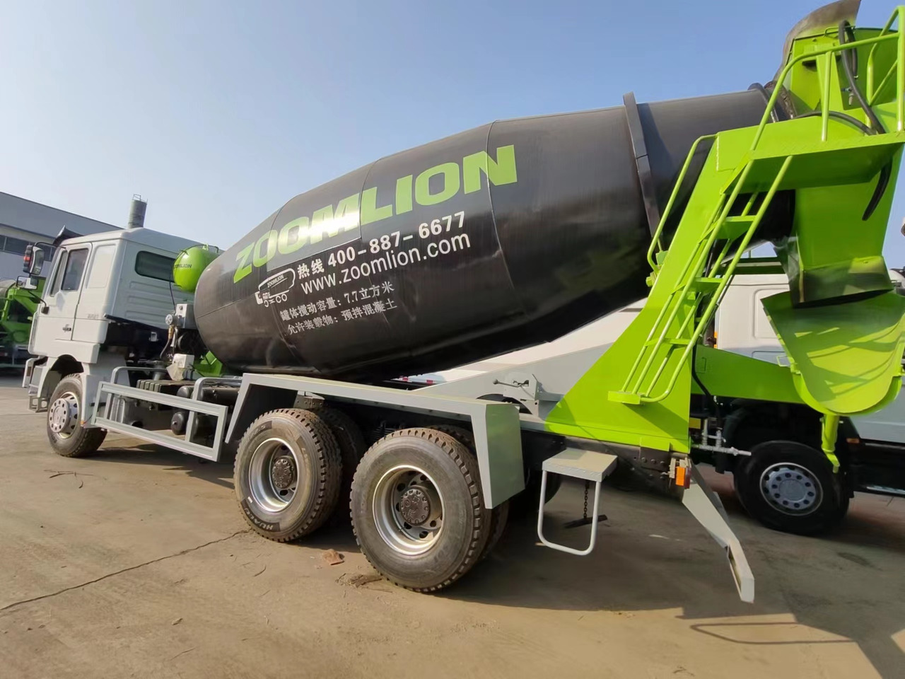 SINOTRUK HOWO 371 CLICK HERE FOR DISCOUNT - Camion malaxeur: photos 1 SINOTRUK HOWO 371 CLICK HERE FOR DISCOUNT - Camion malaxeur: photos 1