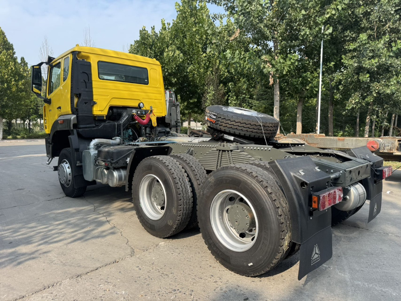 HOWO 371 HP Dump Truck Click Here for Discount - Tracteur routier: photos 4 HOWO 371 HP Dump Truck Click Here for Discount - Tracteur routier: photos 4