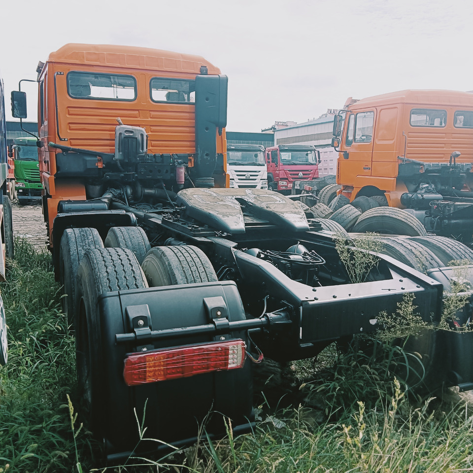 SHACMAN F3000 CLICK HERE FOR DISCOUNT - Tracteur routier: photos 4 SHACMAN F3000 CLICK HERE FOR DISCOUNT - Tracteur routier: photos 4