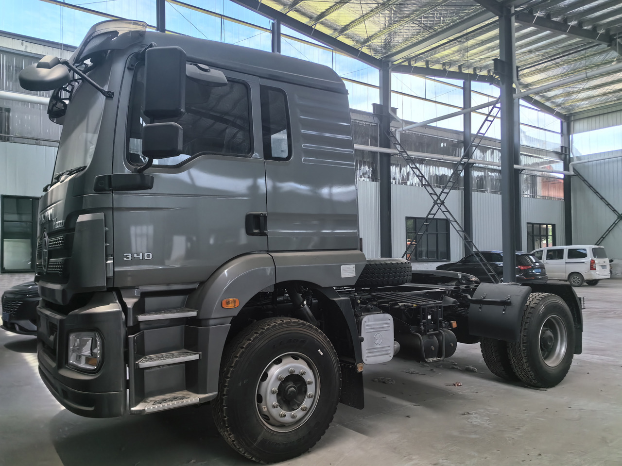 SHACMAN H3000 - Tracteur routier: photos 2 SHACMAN H3000 - Tracteur routier: photos 2
