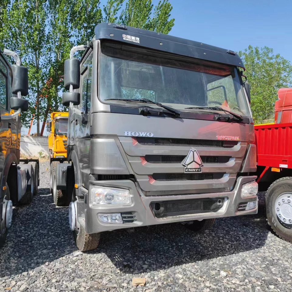 SINOTRUK HOWO 371 CLICK HERE FOR DISCOUNT - Tracteur routier: photos 3 SINOTRUK HOWO 371 CLICK HERE FOR DISCOUNT - Tracteur routier: photos 3