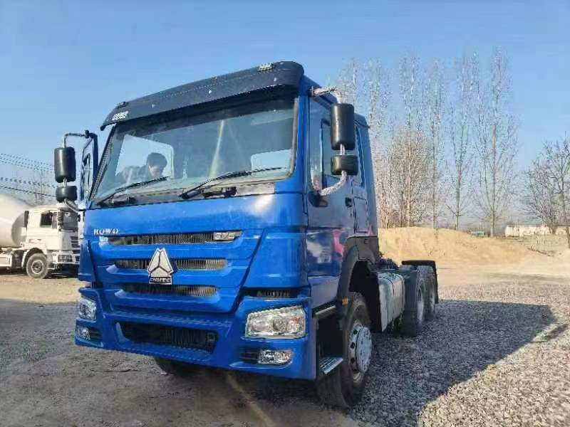 SINOTRUK HOWO 375 CLICK HERE FOR DISCOUNT - Tracteur routier: photos 1 SINOTRUK HOWO 375 CLICK HERE FOR DISCOUNT - Tracteur routier: photos 1