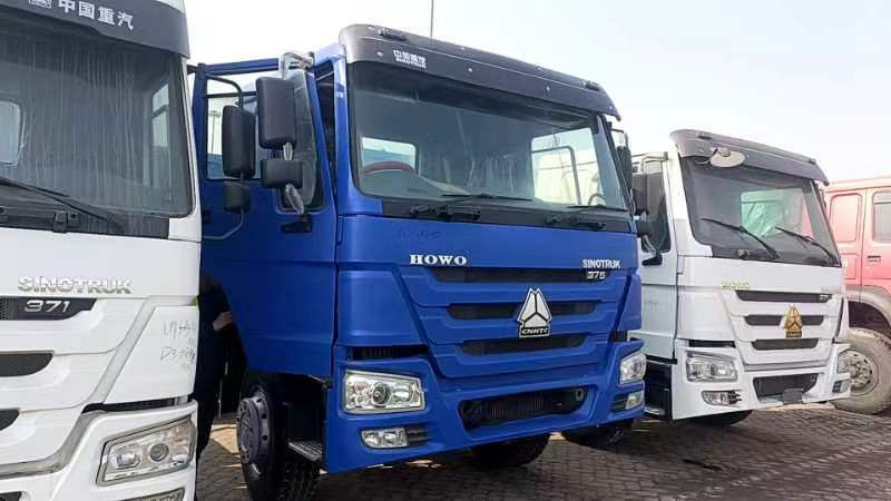 SINOTRUK HOWO 375 CLICK HERE FOR DISCOUNT - Tracteur routier: photos 3 SINOTRUK HOWO 375 CLICK HERE FOR DISCOUNT - Tracteur routier: photos 3
