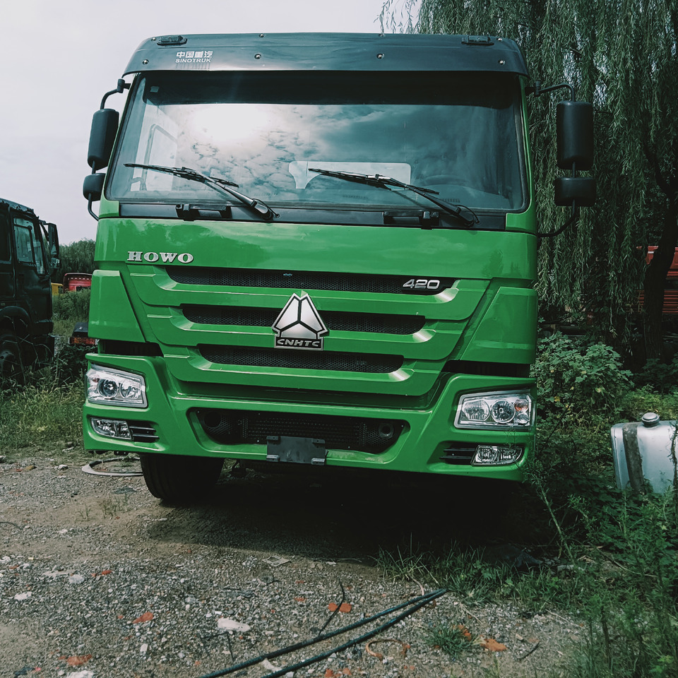 SINOTRUK HOWO 420 CLICK HERE FOR DISCOUNT - Tracteur routier: photos 3 SINOTRUK HOWO 420 CLICK HERE FOR DISCOUNT - Tracteur routier: photos 3