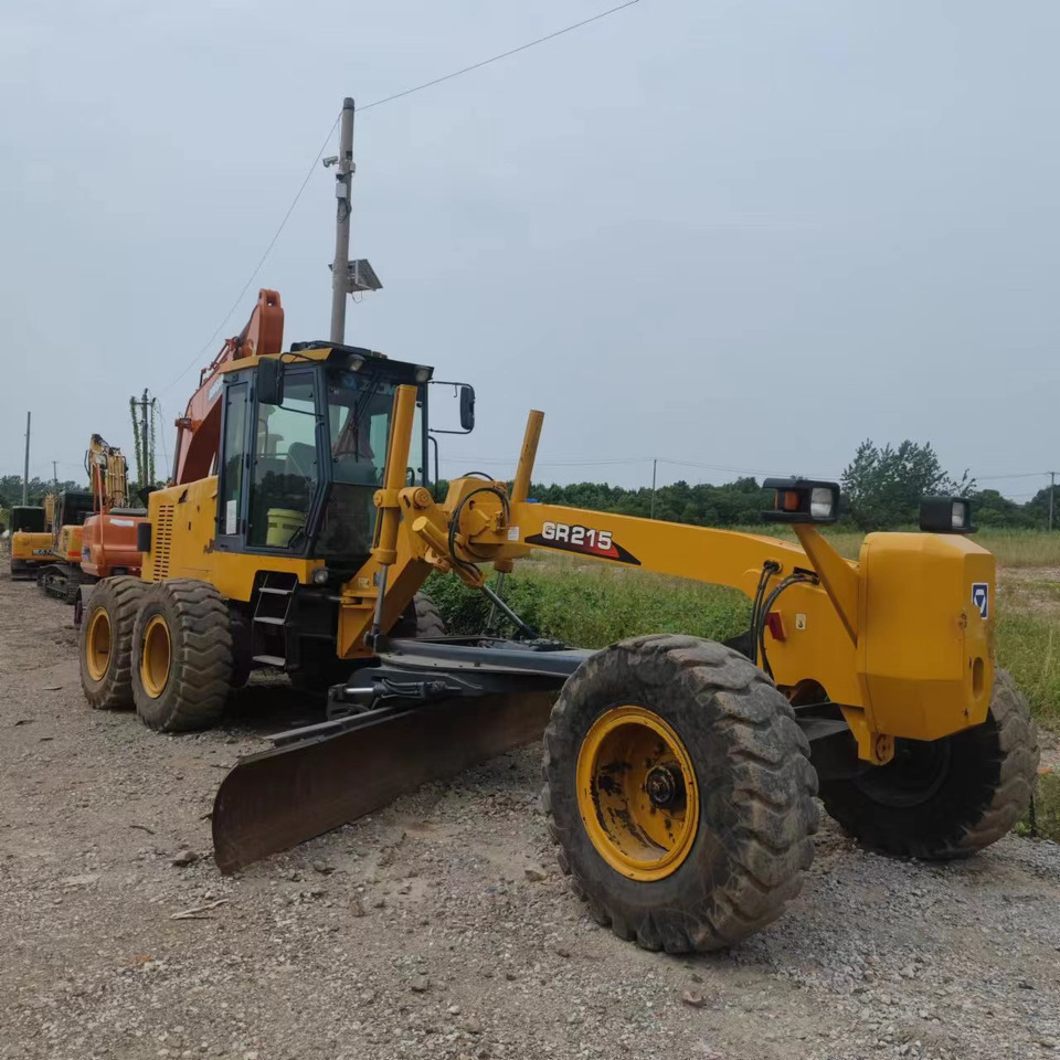 XCMG Grader GR215 - Niveleuse: photos 1 XCMG Grader GR215 - Niveleuse: photos 1