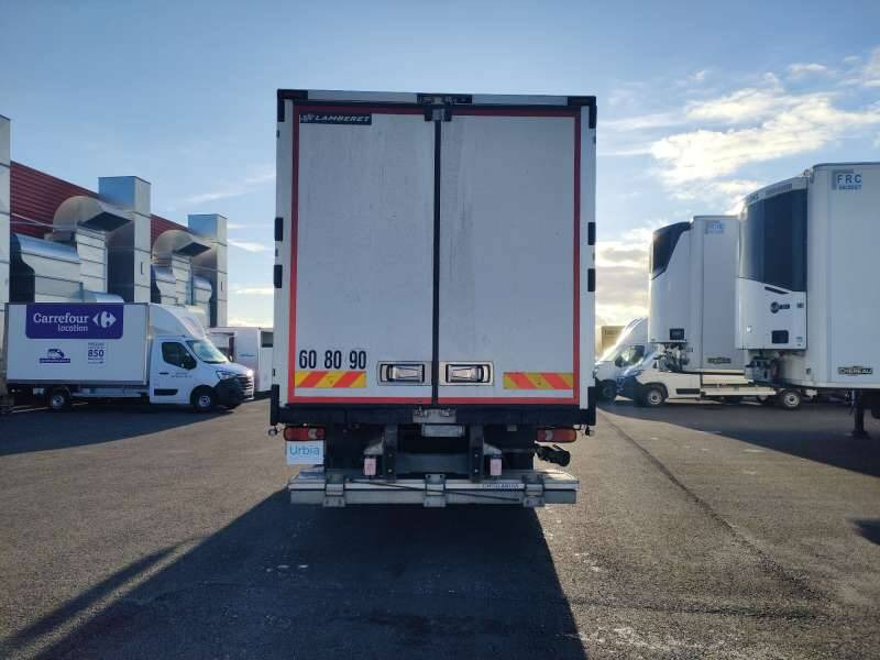 Camion Porteur 19 TONNES 320 CV HAYON CAISSE LAMBERET GROUPE CARRIER SUPRA 1150 -12 MT - Camion frigorifique: photos 5 Camion Porteur 19 TONNES 320 CV HAYON CAISSE LAMBERET GROUPE CARRIER SUPRA 1150 -12 MT - Camion frigorifique: photos 5