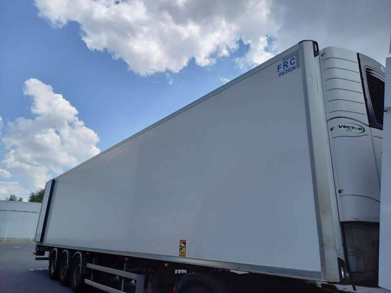 Semi-remorque 3 Essieux 38 TONNES CAISSE LAMBERET GROUPE CARRIER VECTOR 1550 DOUBLE PLANCHER - Semi-remorque frigorifique: photos 2 Semi-remorque 3 Essieux 38 TONNES CAISSE LAMBERET GROUPE CARRIER VECTOR 1550 DOUBLE PLANCHER - Semi-remorque frigorifique: photos 2