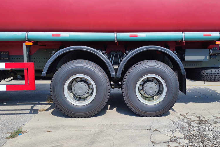Howo Howo Water Truck for Sale in Nigeria - Camion: photos 4 Howo Howo Water Truck for Sale in Nigeria - Camion: photos 4