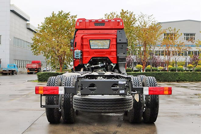 FAW New Faw J6P 390 Trucks for Sale in Nigeria - Châssis cabine: photos 4 FAW New Faw J6P 390 Trucks for Sale in Nigeria - Châssis cabine: photos 4