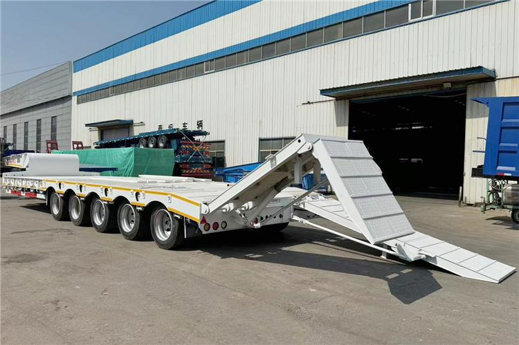 TITAN 5 Axle 100 Ton Low Bed Trailer for Sale In Tanzania - Semi-remorque surbaissé: photos 1 TITAN 5 Axle 100 Ton Low Bed Trailer for Sale In Tanzania - Semi-remorque surbaissé: photos 1