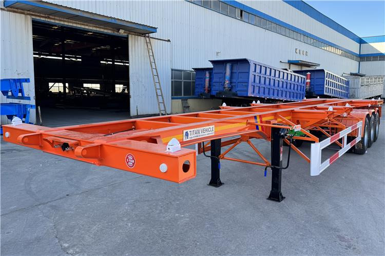 TITAN Tri Axle Skeletal Trailer for Sale In Uganda - Semi-remorque châssis: photos 2 TITAN Tri Axle Skeletal Trailer for Sale In Uganda - Semi-remorque châssis: photos 2