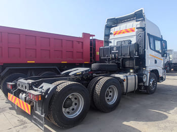 SHACMAN Shacman Trailer Truck for Sale in Sierra Leone - Tracteur routier: photos 3 SHACMAN Shacman Trailer Truck for Sale in Sierra Leone - Tracteur routier: photos 3
