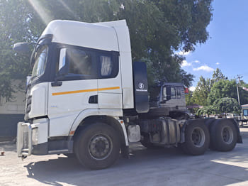 SHACMAN Shacman Truck Head for Sale in Namibia - Tracteur routier: photos 2 SHACMAN Shacman Truck Head for Sale in Namibia - Tracteur routier: photos 2