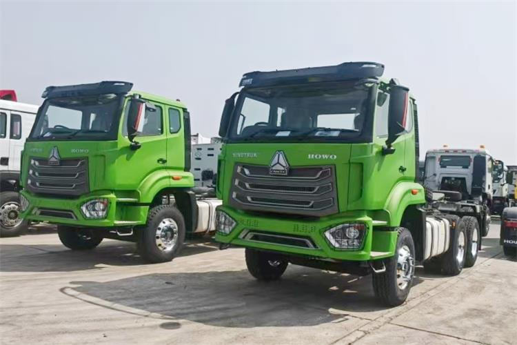 SINOTRUK Hohan Truck Head 6x4 for Sale In Nigeria - Tracteur routier: photos 1 SINOTRUK Hohan Truck Head 6x4 for Sale In Nigeria - Tracteur routier: photos 1