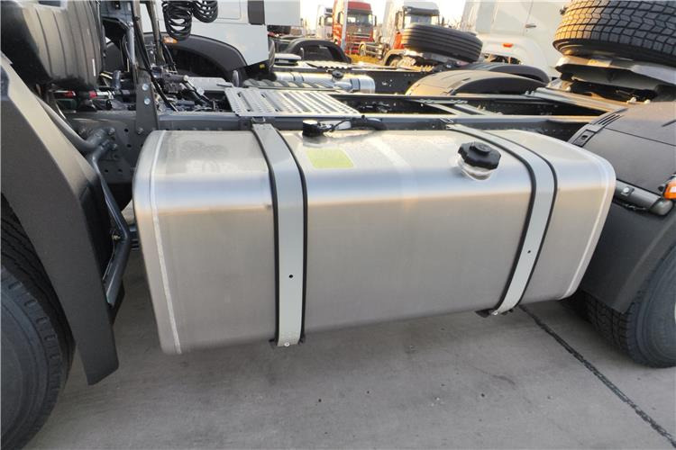 SINOTRUK Howo NX 371HP Truck Price for Sale In Guyana - Tracteur routier: photos 4 SINOTRUK Howo NX 371HP Truck Price for Sale In Guyana - Tracteur routier: photos 4