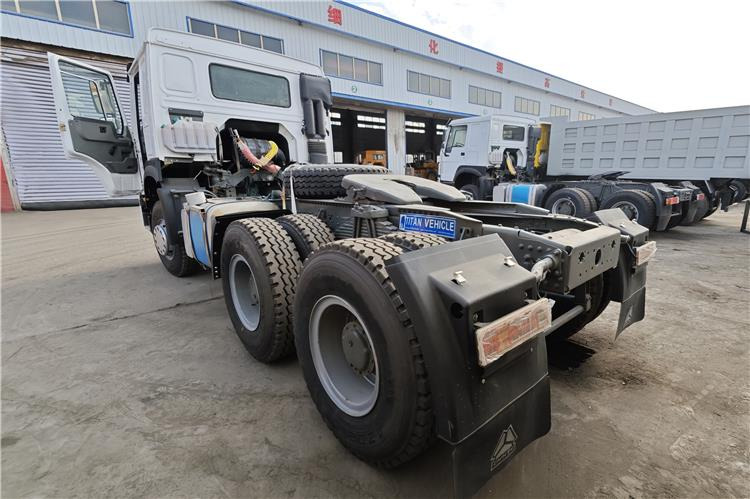 SINOTRUK Used Howo 371 Truck Head for Sale In Nigeria Lagos - Tracteur routier: photos 2 SINOTRUK Used Howo 371 Truck Head for Sale In Nigeria Lagos - Tracteur routier: photos 2