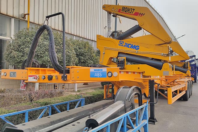 XCMG 37 Ton Side Lifter Container for Sale in Vietnam - Semi-remorque porte-conteneur/ Caisse mobile: photos 4 XCMG 37 Ton Side Lifter Container for Sale in Vietnam - Semi-remorque porte-conteneur/ Caisse mobile: photos 4