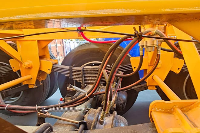 Semi-remorque porte-conteneur/ Caisse mobile pour transport de containers neuf XCMG 40 Ton Sidelifter Container Trailer for Sale in Guyana: photos 6