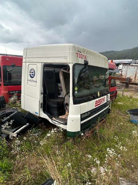 DAF XF105-460 Blanche - Cabine pour Camion: photos 1 DAF XF105-460 Blanche - Cabine pour Camion: photos 1