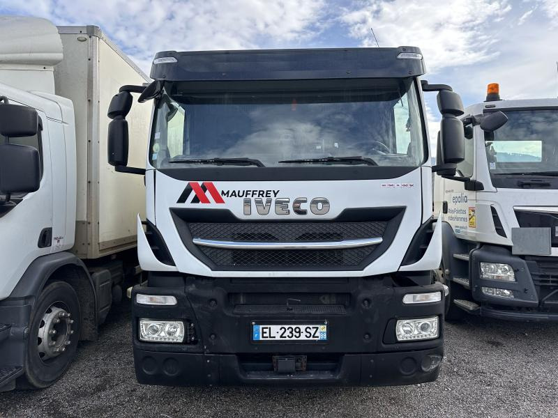 Iveco Stralis 190 S 36 - Camion fourgon: photos 2 Iveco Stralis 190 S 36 - Camion fourgon: photos 2