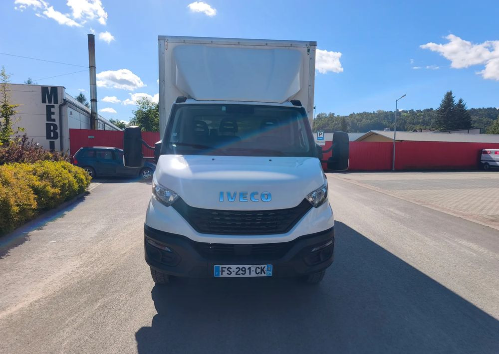 Iveco DAILY 70C18 KONTENER 5,5M obsługa silnika nowy rozrząd - Camion fourgon: photos 3 Iveco DAILY 70C18 KONTENER 5,5M obsługa silnika nowy rozrząd - Camion fourgon: photos 3