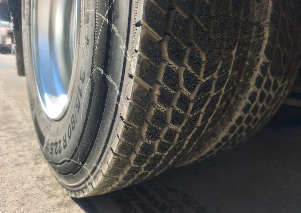 Renault GAMA D 18.320 chłodnia izoterma 19 palet - Camion frigorifique: photos 5 Renault GAMA D 18.320 chłodnia izoterma 19 palet - Camion frigorifique: photos 5