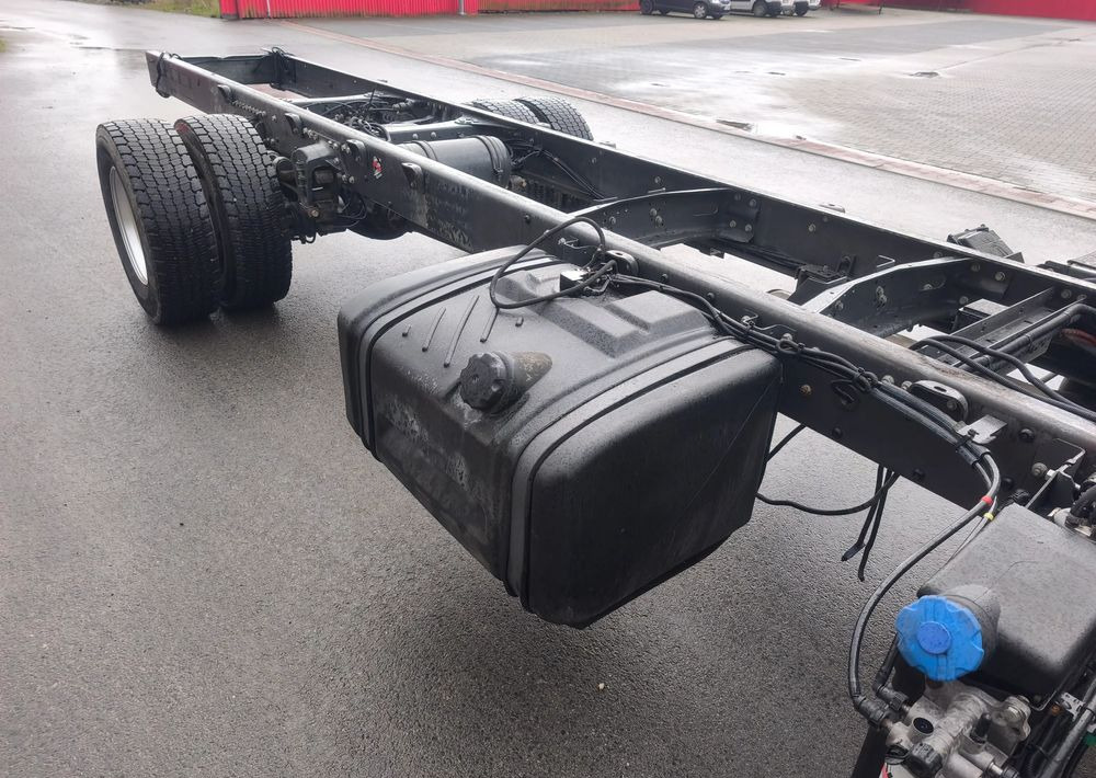 Renault Midlum 220.14 220.16 rama do zabudowy poduszka - Châssis cabine: photos 5 Renault Midlum 220.14 220.16 rama do zabudowy poduszka - Châssis cabine: photos 5