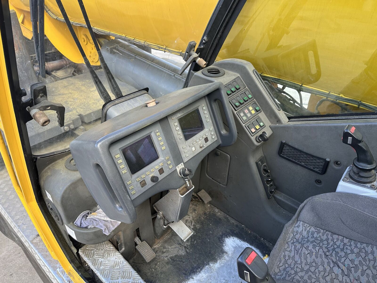 Grue tout-terrain Grove Grove GMK 4100 L: photos 6 Grue tout-terrain Grove Grove GMK 4100 L: photos 6