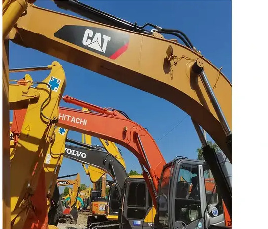 2022 Caterpillar 325 - Pelle sur chenille: photos 2 2022 Caterpillar 325 - Pelle sur chenille: photos 2