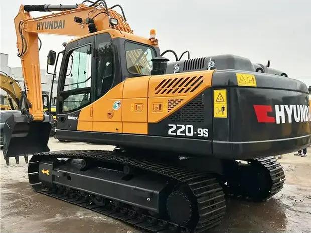 2022 Hyundai R220-9S - Pelle sur chenille: photos 1 2022 Hyundai R220-9S - Pelle sur chenille: photos 1