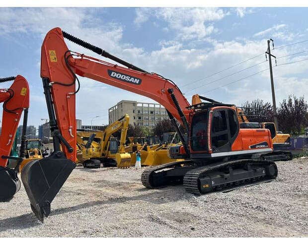 2023 Doosan DX300 - Pelle sur chenille: photos 4 2023 Doosan DX300 - Pelle sur chenille: photos 4