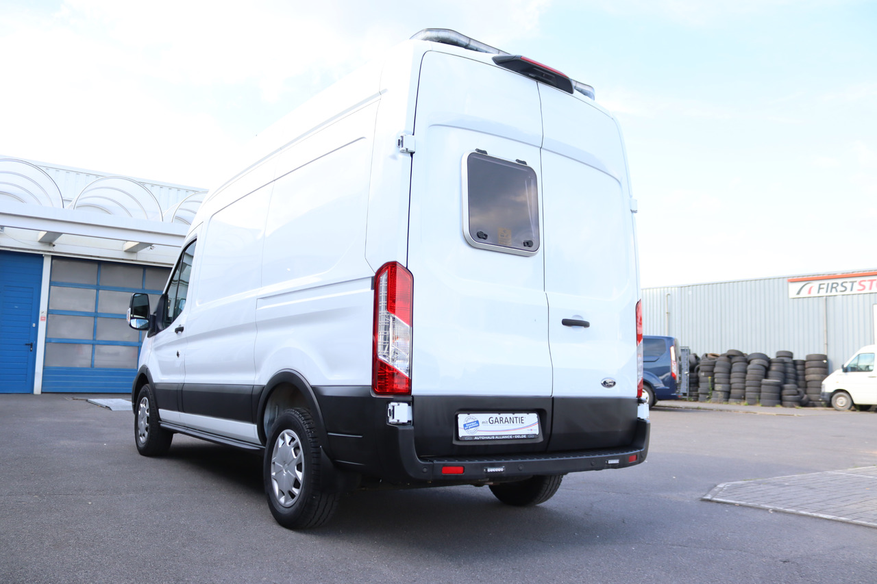 Ford Transit - Fourgon utilitaire: photos 3 Ford Transit - Fourgon utilitaire: photos 3
